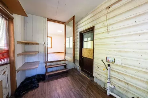 Entry Way - 60295 Us Highway 2, Libby, MT 59923 photo 2 of 3