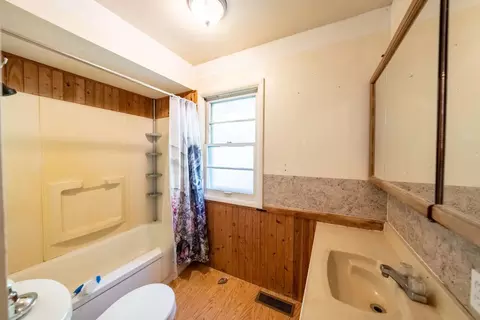 Bath - 60295 Us Highway 2, Libby, MT 59923 photo 1 of 4