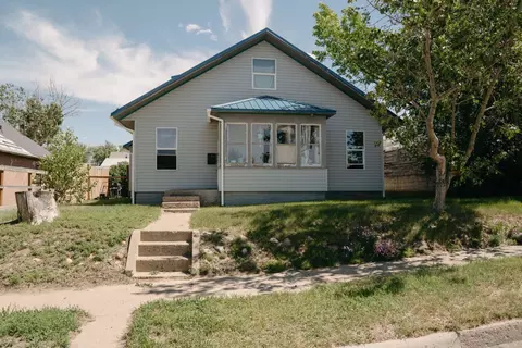 33 3rd Ave SE, Cut Bank, MT 59427