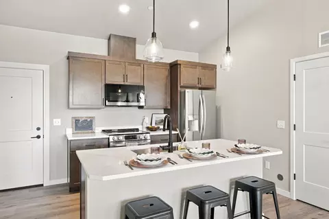 159 Canyon Falls Way #305, Hamilton, MT 59840