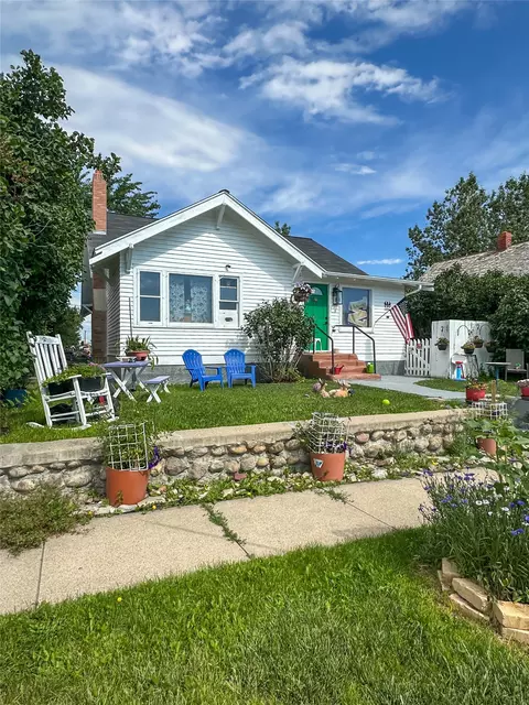 18 2nd Ave SE, Cut Bank, MT 59427