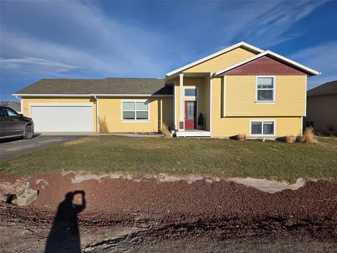 8041 Avocet Dr, Helena, MT 59602