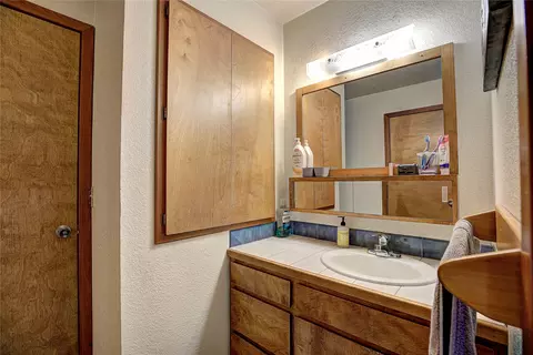 Bath - 1308 5th St E, Polson, MT 59860 photo 3 of 3