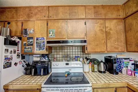 Kitchen - 1308 5th St E, Polson, MT 59860 photo 5 of 7