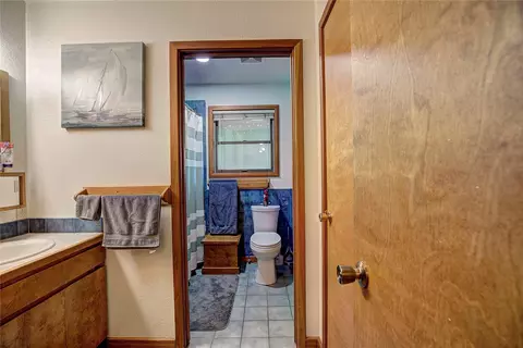 Bath - 1308 5th St E, Polson, MT 59860 photo 1 of 3