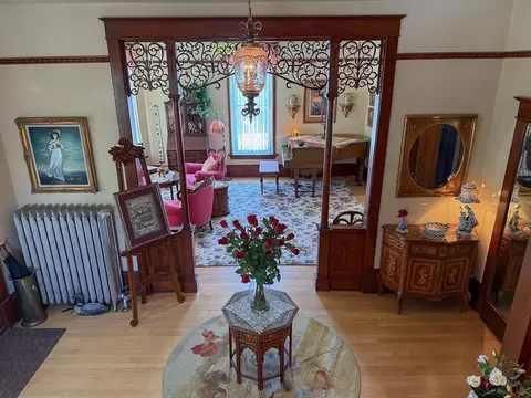 Entry Way - 212 3rd Ave E, Polson, MT 59860 photo 3 of 9
