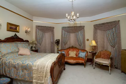 Bedroom - 212 3rd Ave E, Polson, MT 59860 photo 4 of 5