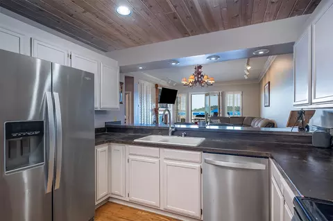 Kitchen - 140 Pebble Way #23, Bigfork, MT 59911 photo 2 of 2