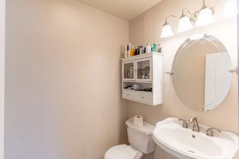 Bath - 987 Electric Ave, Bigfork, MT 59911 photo 2 of 3