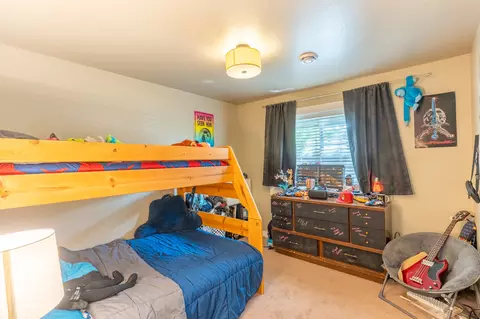 Bedroom - 987 Electric Ave, Bigfork, MT 59911 photo 9 of 10