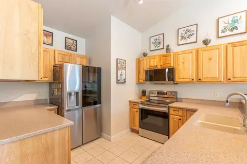 Kitchen - 987 Electric Ave, Bigfork, MT 59911 photo 3 of 4