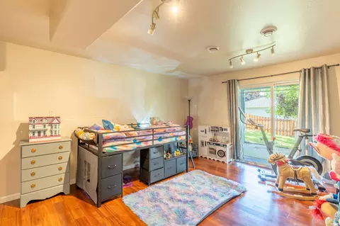 Bedroom - 987 Electric Ave, Bigfork, MT 59911 photo 5 of 10