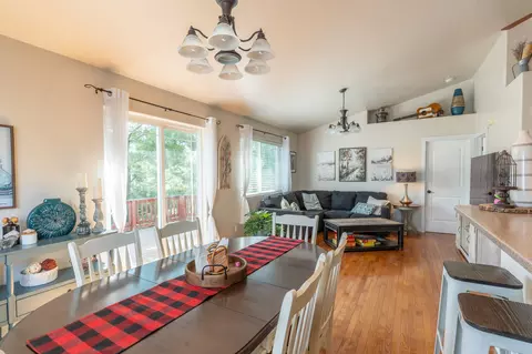 Dining - 987 Electric Ave, Bigfork, MT 59911 photo 2 of 4
