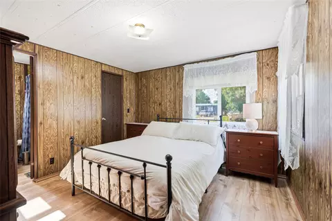 Bedroom - 636 Evergreen Dr, Kalispell, MT 59901 photo 5 of 5