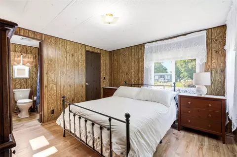 Bedroom - 636 Evergreen Dr, Kalispell, MT 59901 photo 1 of 5