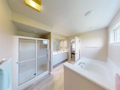 Bath - 105 Eagle Dr, Polson, MT 59860 photo 1 of 3