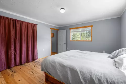 Bedroom - 14378 Sylvan Dr, Bigfork, MT 59911 photo 2 of 6