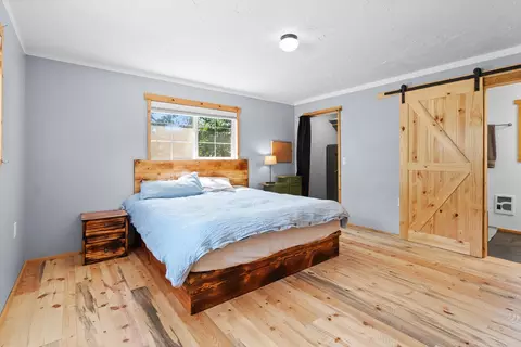 Bedroom - 14378 Sylvan Dr, Bigfork, MT 59911 photo 1 of 6