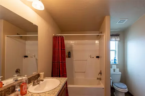 Bath - 329 E Lynch St, Plains, MT 59859 photo 2 of 3