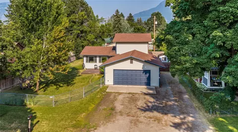 121 2nd Ave E, Columbia Falls, MT 59912