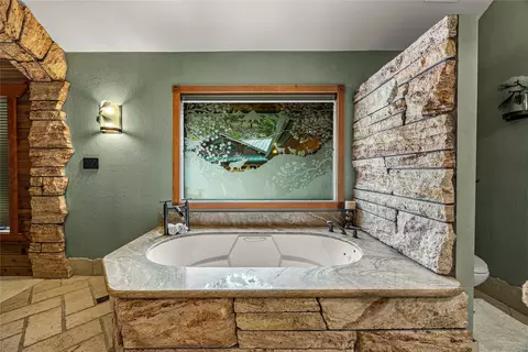 Bath - 80 Browns Gulch Rd, Clancy, MT 59634 photo 3 of 11