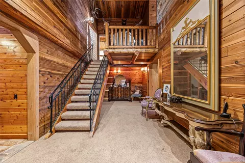 Entry Way - 80 Browns Gulch Rd, Clancy, MT 59634 photo 6 of 8