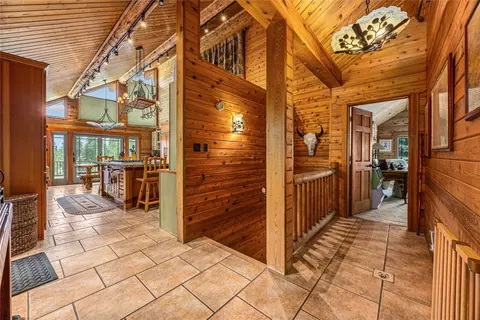 Entry Way - 80 Browns Gulch Rd, Clancy, MT 59634 photo 2 of 8