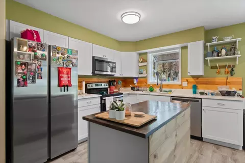Kitchen - 108 Mallard Loop, Whitefish, MT 59937 photo 1 of 2