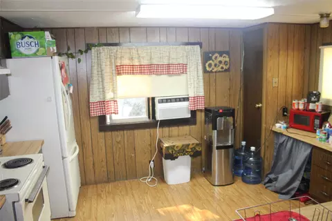 Kitchen - 437 Maple Dr, Kalispell, MT 59901 photo 7 of 7