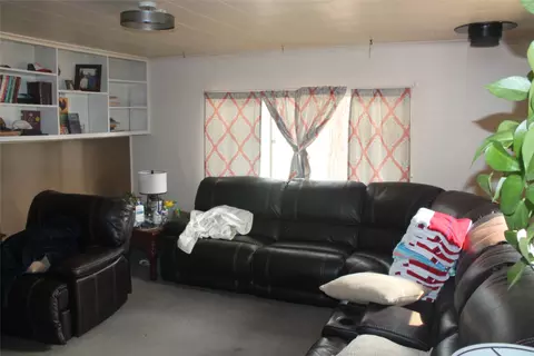 Living - 437 Maple Dr, Kalispell, MT 59901 photo 2 of 4