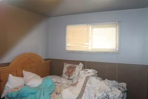 Bedroom - 437 Maple Dr, Kalispell, MT 59901 photo 3 of 4