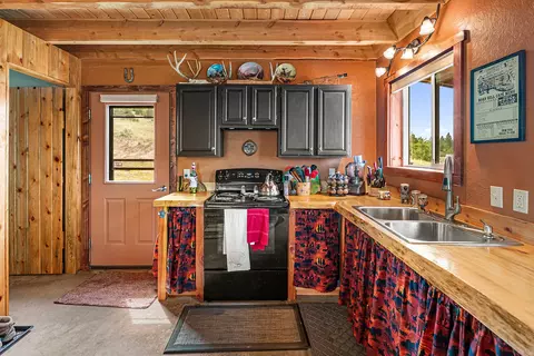 Kitchen - 90 Battle Dr, Townsend, MT 59644 photo 4 of 4