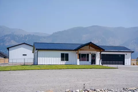 31 Moccasin Ln, Thompson Falls, MT 59873