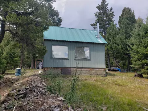 300 Hematite Rd, Helmville, MT 59843
