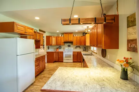 Kitchen - 4805 Bobtail Rd, Libby, MT 59923 photo 2 of 3