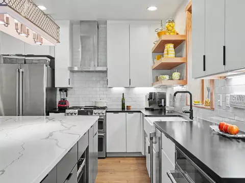 Kitchen - 256 Eagle Bend Dr #A, Bigfork, MT 59911 photo 5 of 6