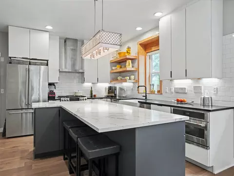 Kitchen - 256 Eagle Bend Dr #A, Bigfork, MT 59911 photo 3 of 6