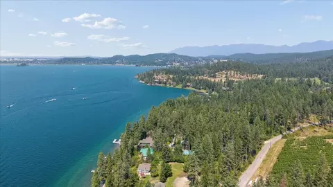 View/Area - 332 Flathead Lodge Rd, Bigfork, MT 59911 photo 11 of 12