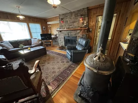 Living - 332 Flathead Lodge Rd, Bigfork, MT 59911 photo 2 of 6