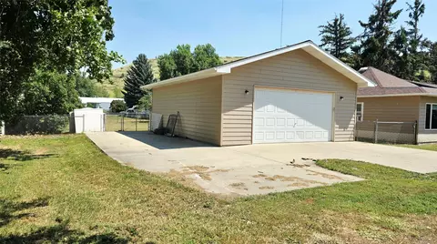 Exterior - 27 Meyer Ave, Sand Coulee, MT 59472 photo 4 of 13