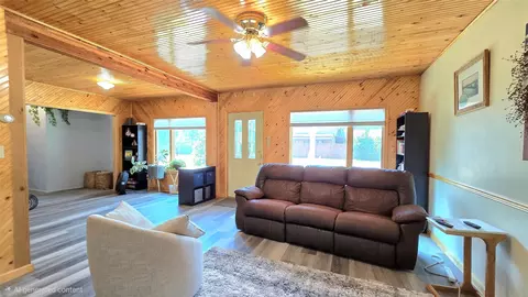 Living - 27 Meyer Ave, Sand Coulee, MT 59472 photo 3 of 3