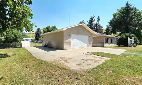 Exterior - 27 Meyer Ave, Sand Coulee, MT 59472 photo 5 of 13