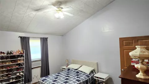 Bedroom - 27 Meyer Ave, Sand Coulee, MT 59472 photo 5 of 5