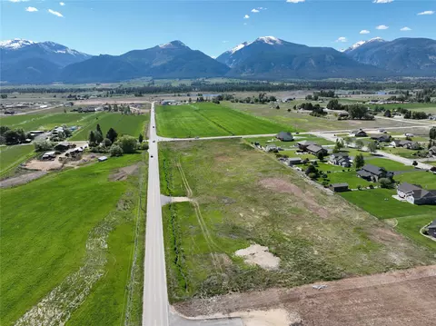 420 Ambrose Creek Rd, Stevensville, MT 59870
