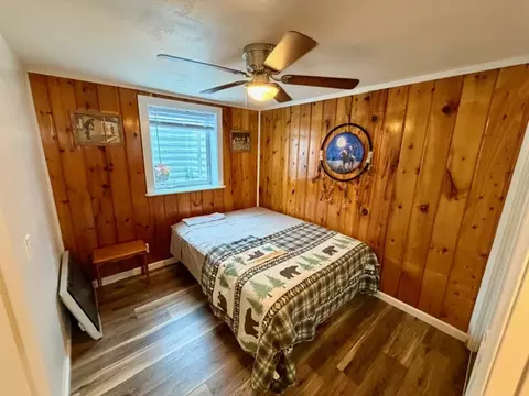 Bedroom - 301 4th Ave E, Superior, MT 59872 photo 3 of 7