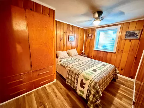 Bedroom - 301 4th Ave E, Superior, MT 59872 photo 5 of 7