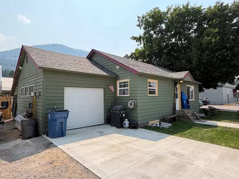 Exterior - 301 4th Ave E, Superior, MT 59872 photo 2 of 6