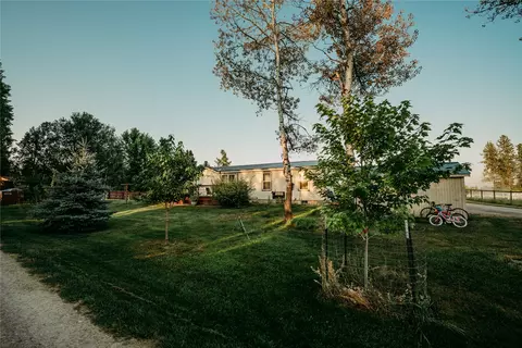 Exterior - 1137 Aspen Ln, Kalispell, MT 59901 photo 8 of 15