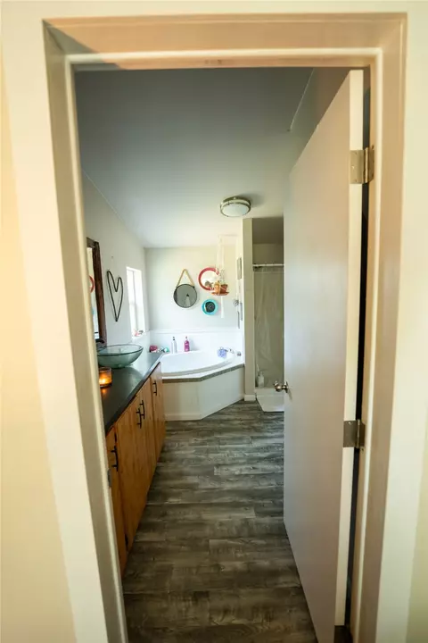 Bath - 1137 Aspen Ln, Kalispell, MT 59901 photo 1 of 9