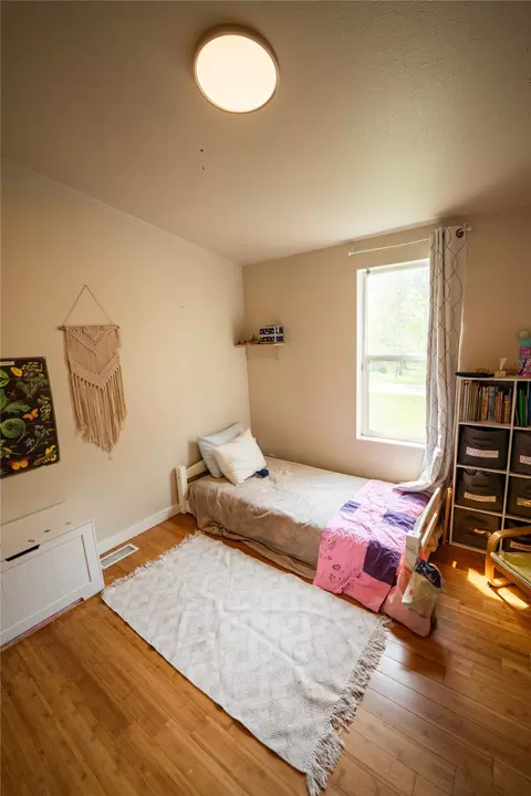 Bedroom - 1137 Aspen Ln, Kalispell, MT 59901 photo 5 of 12